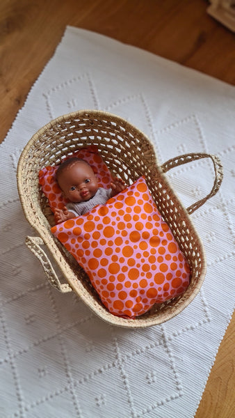 Set Puppenbett mit Bettwäsche