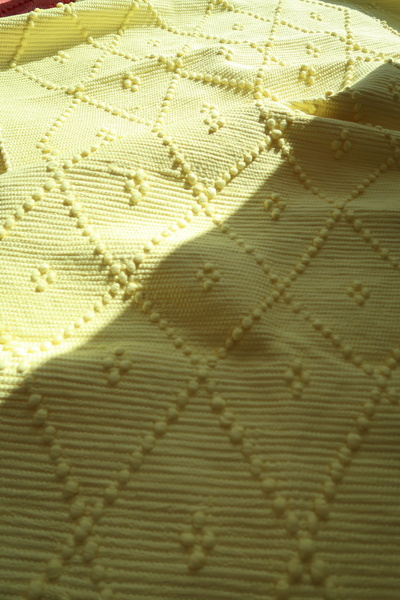 Teppich 140cm x 70cm Diamond with 4 dots